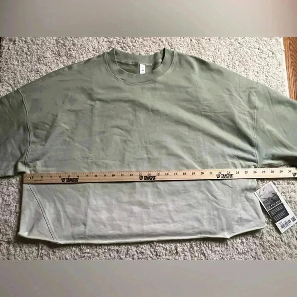Women’s Lululemon Size XS/S LA Oversized Boxy Crew NWT - Picture 5 of 7